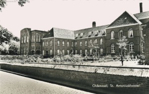 St Antoniusklooster met school 1959